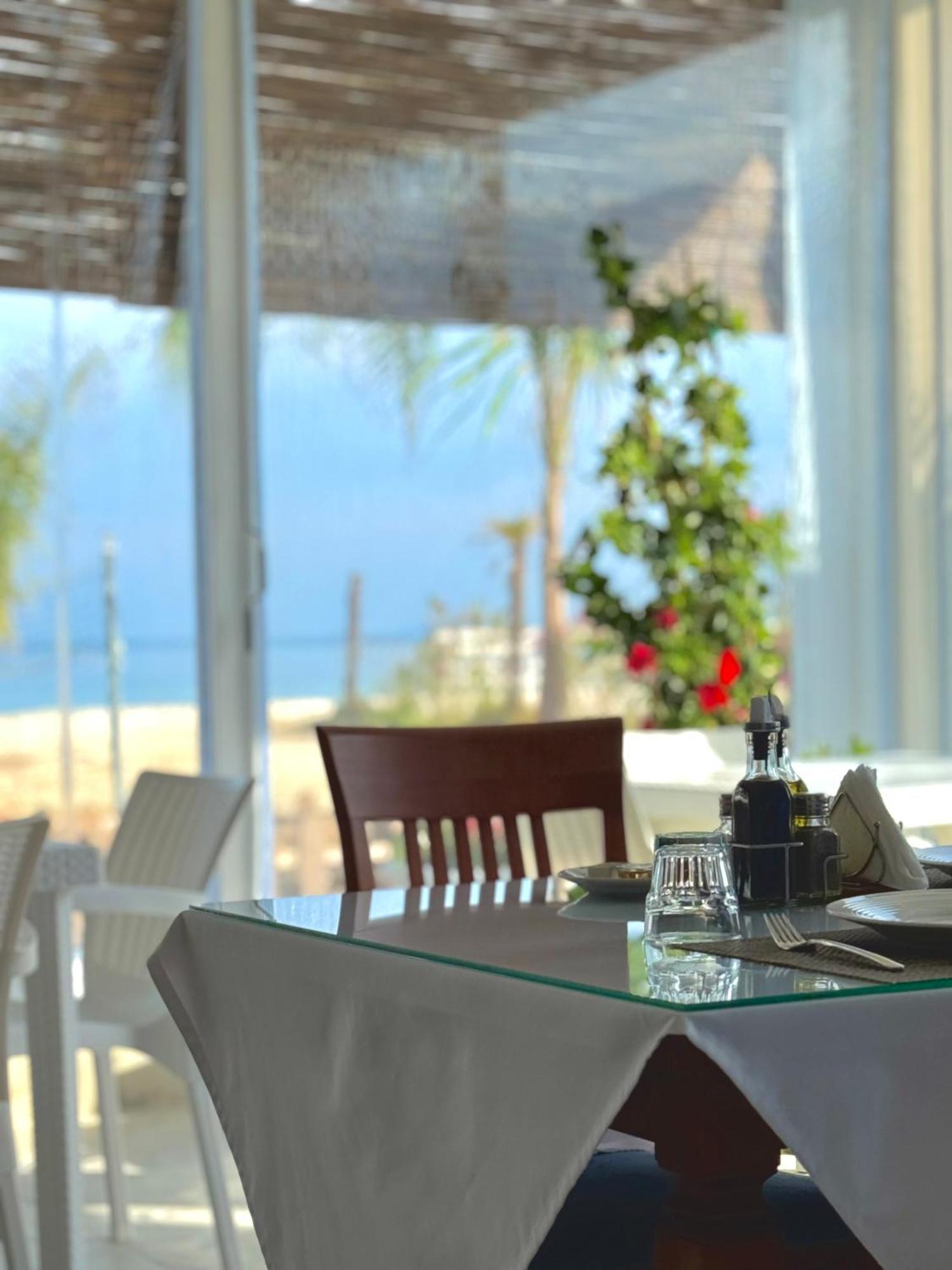 Blue Paradise Hotel Орикум Екстериор снимка