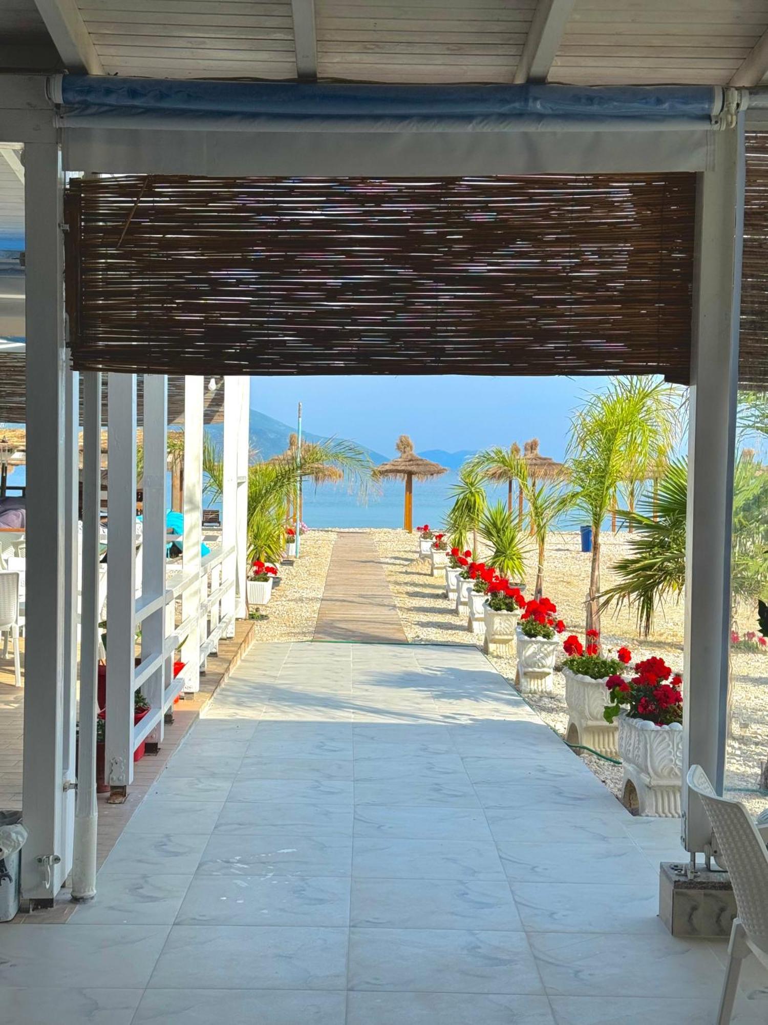 Blue Paradise Hotel Орикум Екстериор снимка