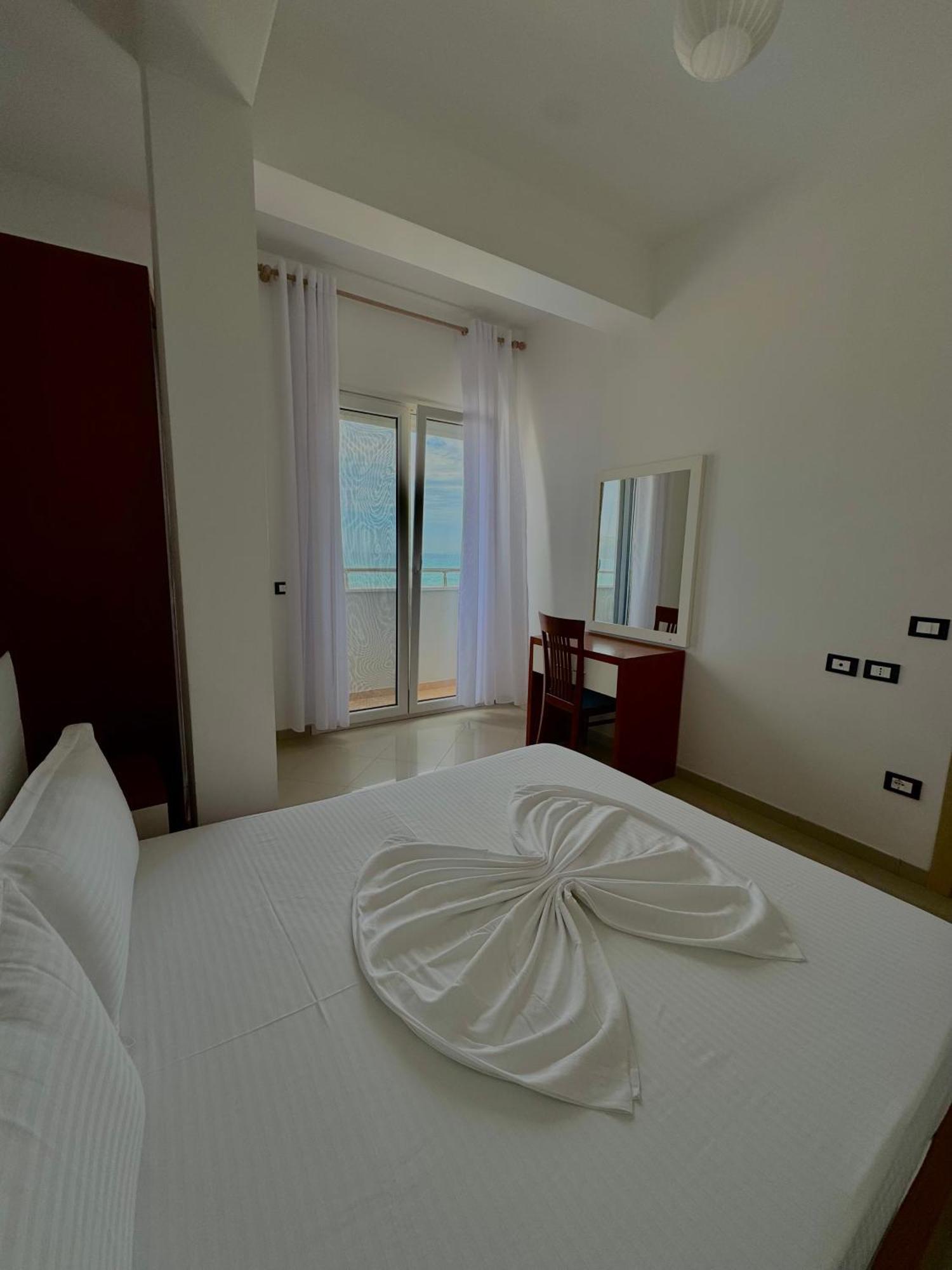 Blue Paradise Hotel Орикум Екстериор снимка