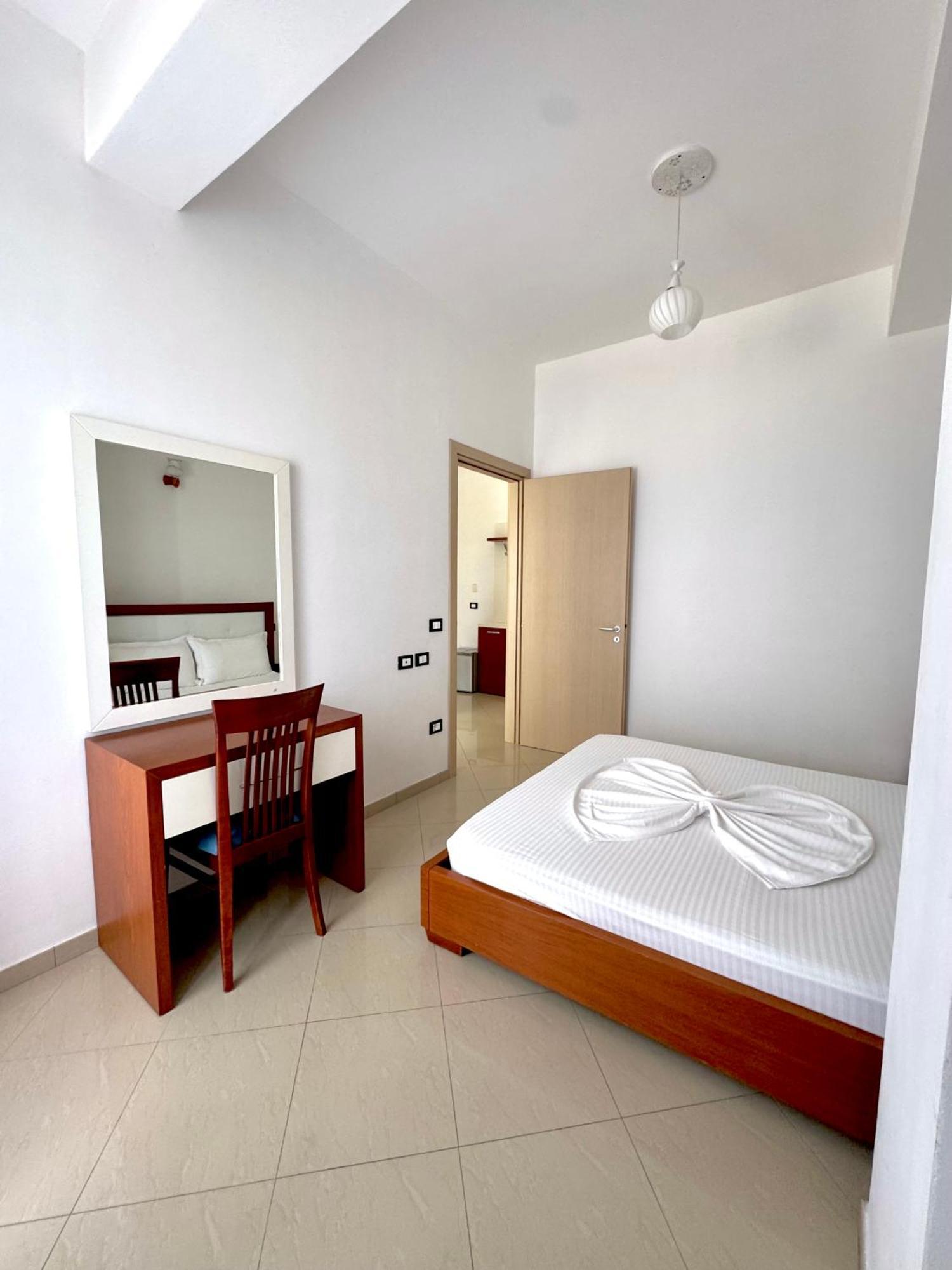 Blue Paradise Hotel Орикум Екстериор снимка